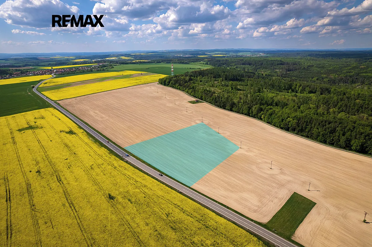 Prodej komerčního pozemku 13867 m²